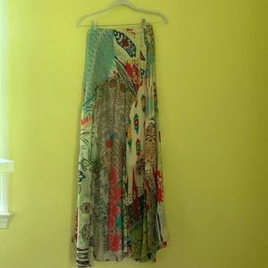 Medium flowing Johnny Was beautiful classy skirt!